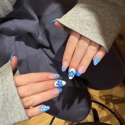 blue nails