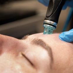 Mint Spa - HydraFacial A multi-step treatment that cleanses, exfoliates, removes impurities, and deeply hydrates your skin. Get your glow