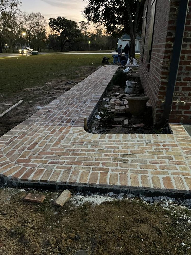 Slide of Ginez Construction