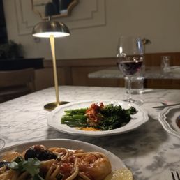 Frutti di mare and spicy broccolini (very good) Frutti di mare and spicy broccolini (very good)