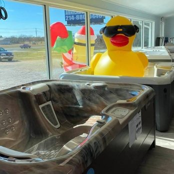 Holliday Pools - Pool Cleaners Near Me - Whitesboro, Texas Holliday Pools - Pool Cleaners Near Me - Whitesboro, Texas