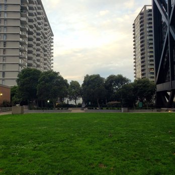 Maritime Plaza Park - Grassy field - Parks Near Me - San Francisco, California Maritime Plaza Park - Grassy field - Parks Near Me - San Francisco, California