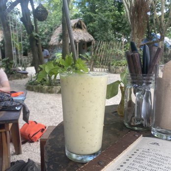 Líquido y Sólido - Tropical smoothie - Juice Bars & Smoothies Near Me - Tulum, ROO Líquido y Sólido - Tropical smoothie - Juice Bars & Smoothies Near Me - Tulum, ROO