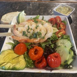 4th & Main Downtown Grill - Avocado Shrimp Salad , soooo delicious