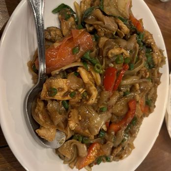 Noree Thai on Beverly - Thai Near Me - Los Angeles, California