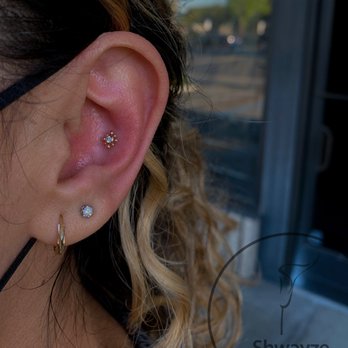 New Flower Studio - Gold jewelry for body piercings. Schedule your visit at newflowerstudio.com. - Jewelry Near Me - Long Beach, California