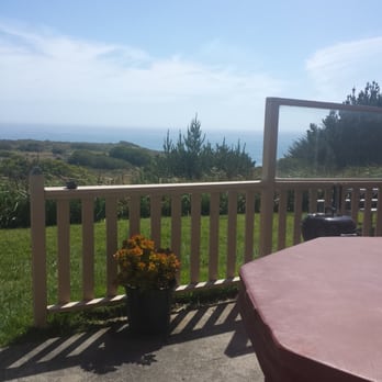 Fort Ross Lodge - Cute view from the private patio - Hotels Near Me - Jenner, California Fort Ross Lodge - Cute view from the private patio - Hotels Near Me - Jenner, California