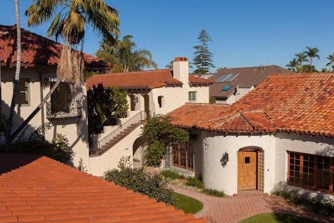 Slide of ECR Roofing & Solar