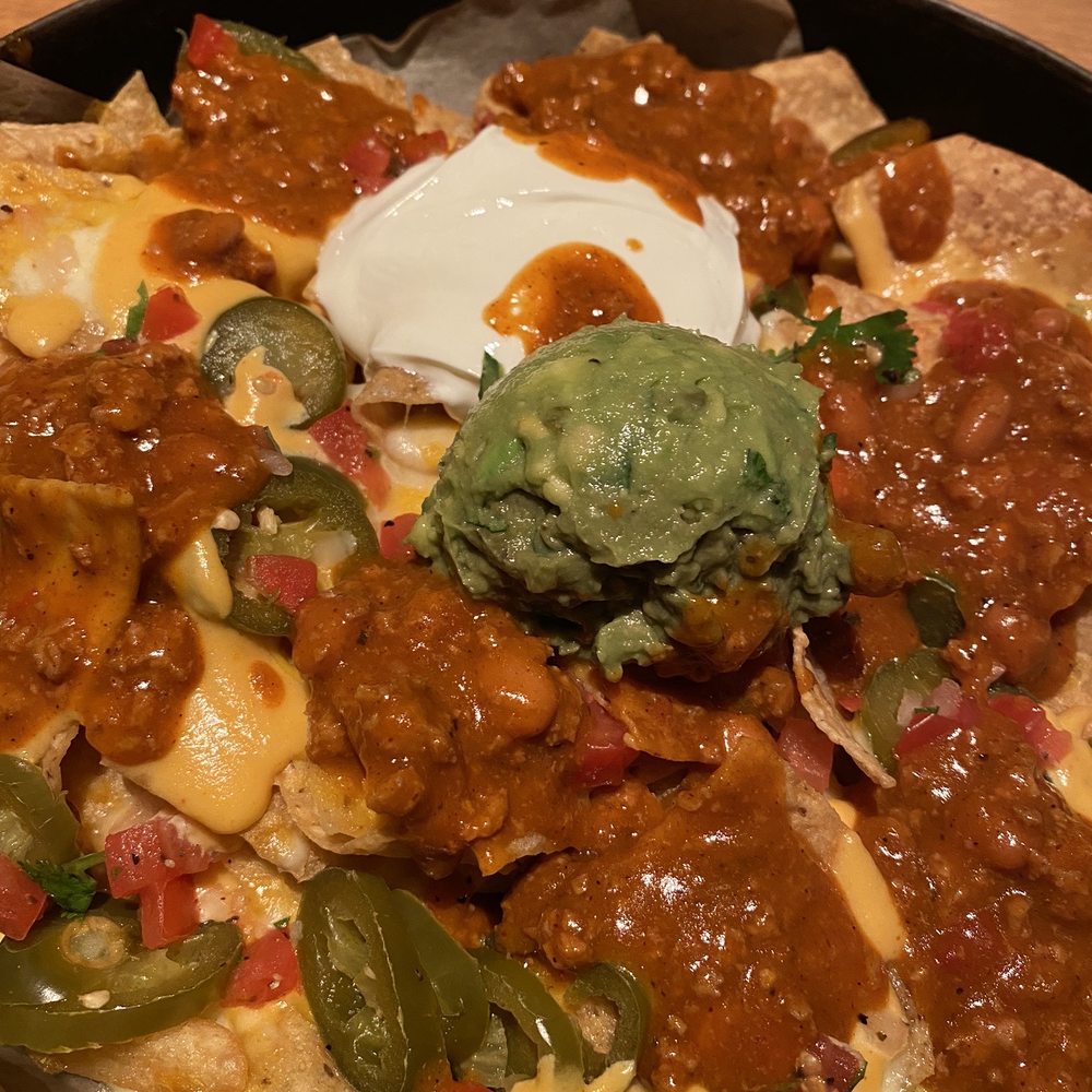 Deep Dish Nachos with chili! So good!! Deep Dish Nachos with chili! So good!!
