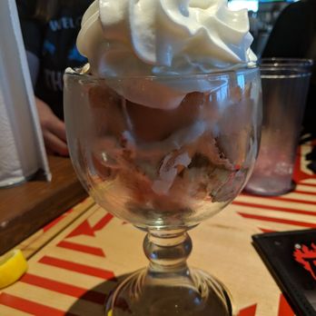 Famous Dave's Bar-B-Que - Banana pudding - Barbeque Near Me - Fort Mill, South Carolina Famous Dave's Bar-B-Que - Banana pudding - Barbeque Near Me - Fort Mill, South Carolina