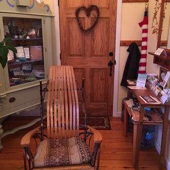Stillpond Massage Therapy - Comfortable waiting area - Massage Near Me - Monroe, New York Stillpond Massage Therapy - Comfortable waiting area - Massage Near Me - Monroe, New York
