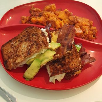 The Local - Breakfast sandwhich with sweet potatoe mash - American Near Me - Prescott, Arizona