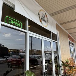 Lele's bakery