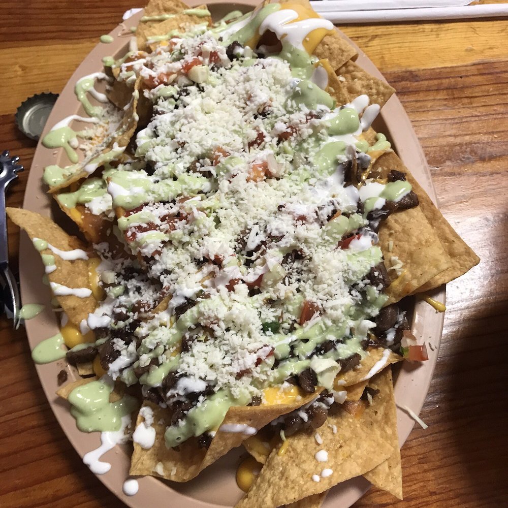 Nachos Supreme, very very good! Nachos Supreme, very very good!