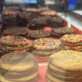 Fat + Flour - IG: @ammysalamii - Bakeries Near Me - Los Angeles, California Fat + Flour - IG: @ammysalamii - Bakeries Near Me - Los Angeles, California