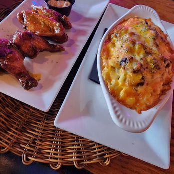 The Russell - Jubba Wings Oxtail Mac n Cheese - side - Caribbean Near Me - Hartford, Connecticut The Russell - Jubba Wings Oxtail Mac n Cheese - side - Caribbean Near Me - Hartford, Connecticut