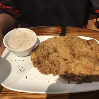 Bombshells Restaurant & Bar - New American Near Me - Arlington, Texas