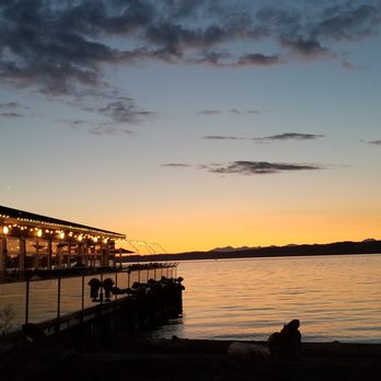 Salty's at Redondo Beach - Seafood Near Me - Des Moines, Washington Salty's at Redondo Beach - Seafood Near Me - Des Moines, Washington