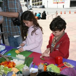 Kidding Around the Kitchen - Japanese American National Museum Stir fry Class