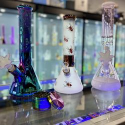 Smoke Hub Vape & Smoke Shop - Bongs