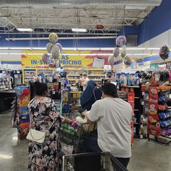 Foodmaxx - Long l8nes as always
