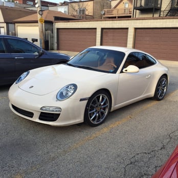 Wheel Tech - 2010 Porsche 911 with refinished wheels - Auto Repair Near Me - Highland Park, Illinois
