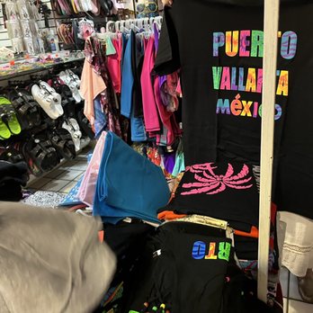 Centro Comercial Villa Vallarta - Shopping Centers Near Me - Puerto Vallarta, JAL