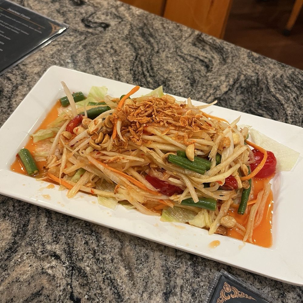 RAAN THAI - Papaya salad - Thai Near Me - Fairview Park, Ohio RAAN THAI - Papaya salad - Thai Near Me - Fairview Park, Ohio
