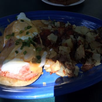 Molly's Souper - Texas Eggs Benedict - Breakfast & Brunch Near Me - Upland, California