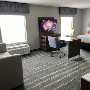 Hampton Inn & Suites Muncie - Hotels Near Me - Muncie, Indiana Hampton Inn & Suites Muncie - Hotels Near Me - Muncie, Indiana