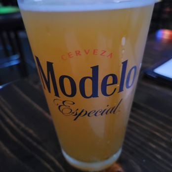 Sal's Pizza Pub - Beer - Pizza Near Me - Lombard, Illinois