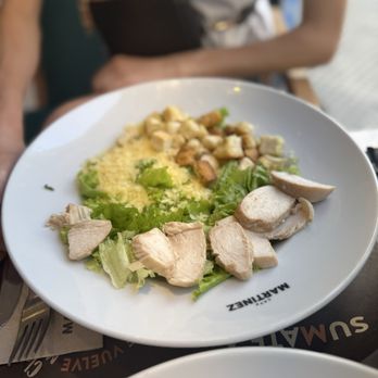 Café Martinez - Caesar con Pollo - Coffee & Tea Near Me - Buenos Aires, C Café Martinez - Caesar con Pollo - Coffee & Tea Near Me - Buenos Aires, C