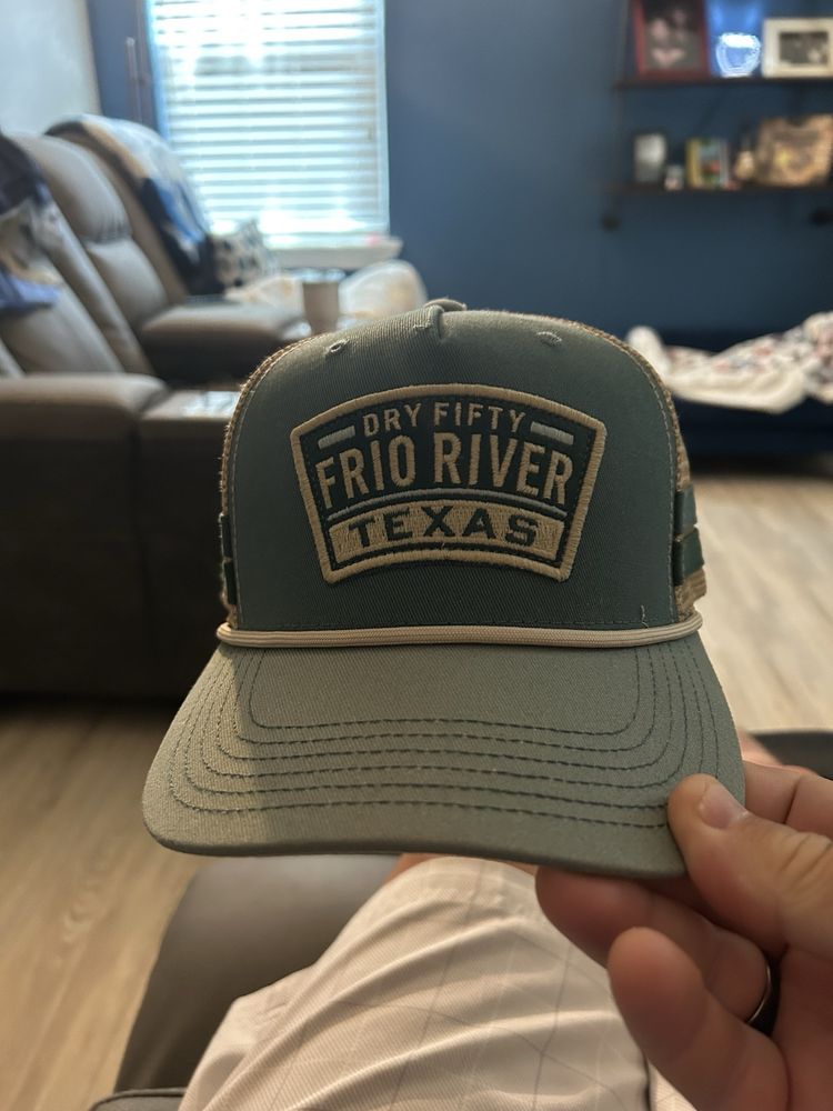 Frio's Dry Fifty Logo