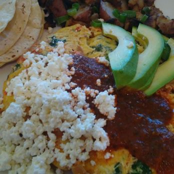 Simple Cafe - Fritatta with kale, zucchini, roasted red peppers, feta - Breakfast & Brunch Near Me - Lake Geneva, Wisconsin
