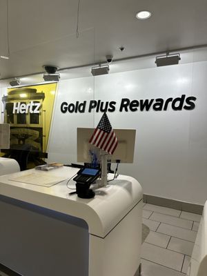 Hertz Car Rental - San Francisco - San Francisco International Airport (SFO) by null