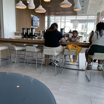 Element Tampa Midtown - Breakfast Area - Hotels Near Me - Tampa, Florida Element Tampa Midtown - Breakfast Area - Hotels Near Me - Tampa, Florida