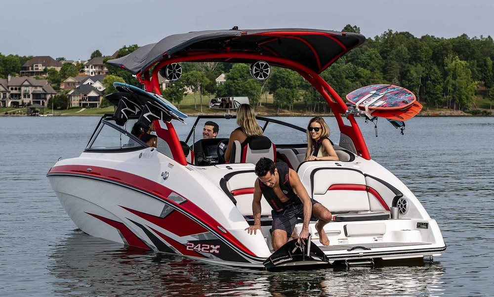 AquaQuo Boat Rental Logo