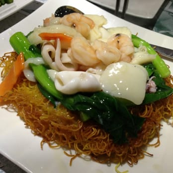 Venus - Seafood chow mein! - Cantonese Near Me - Covina, California