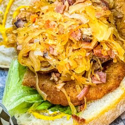Wedel Touch of Europe - Chicken Schnitzel with sauerkraut
