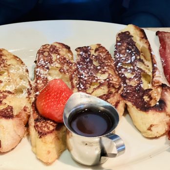 The Cheesecake Factory - French toast with one lonely strawberry - Desserts Near Me - Oklahoma City, Oklahoma The Cheesecake Factory - French toast with one lonely strawberry - Desserts Near Me - Oklahoma City, Oklahoma