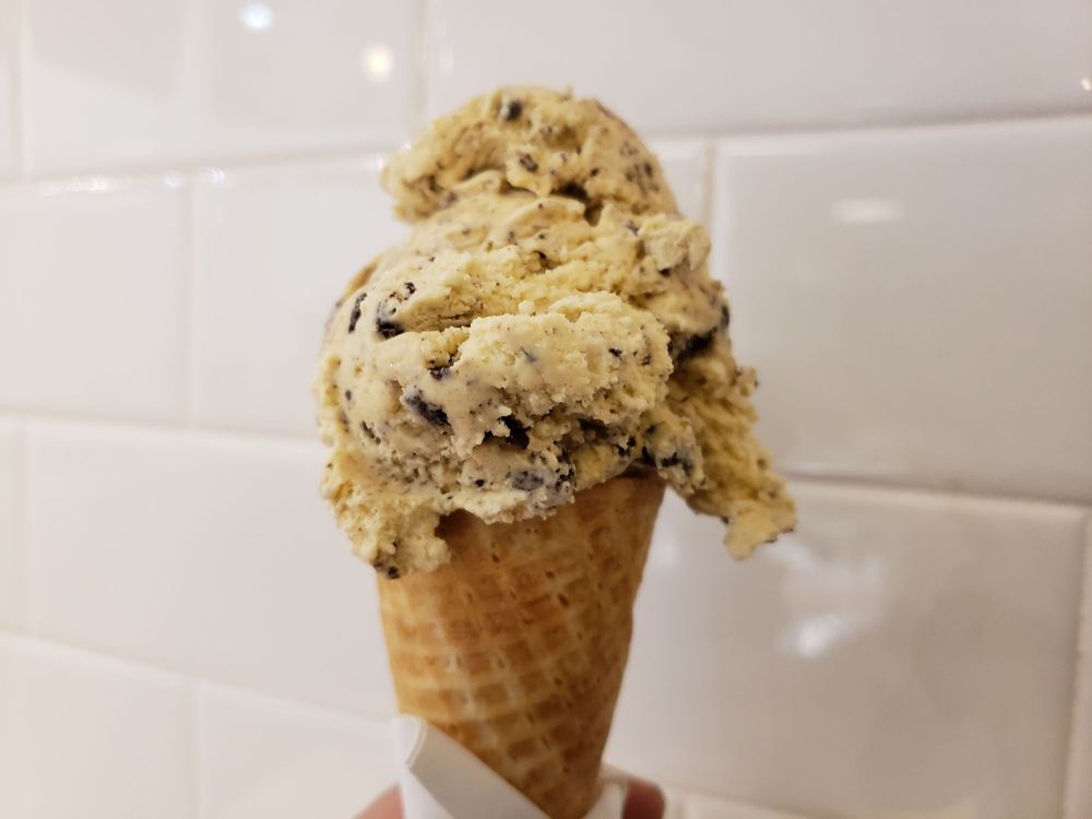 SCOOP DU JOUR ICE CREAMERY 21 Photos & 68 Reviews Ice Cream & Frozen Yogurt 4029 E Madison