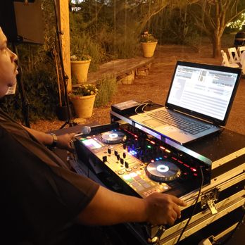 DJ E-Unique - DJs Near Me