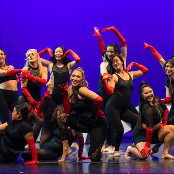 On The Edge Dance Studio - Adult Jazz
(Photo: 2023 Spring Recital) - Dance Studios Near Me - Culver City, California On The Edge Dance Studio - Adult Jazz
(Photo: 2023 Spring Recital) - Dance Studios Near Me - Culver City, California