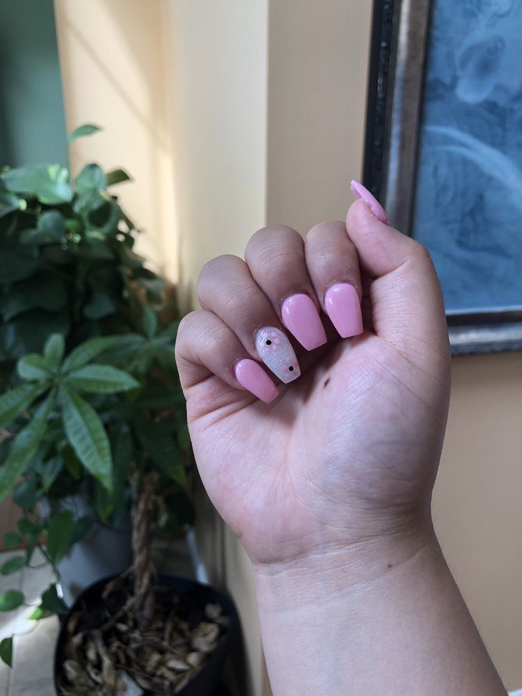 KING NAIL & TAN 9522 Philadelphia Rd, Rosedale, Maryland Nail