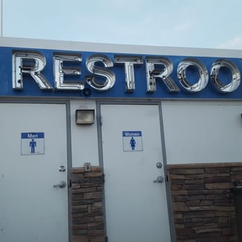 Westside Chevron - Not sure if outdoor bathrooms are better than indoor bathrooms - Gas Stations Near Me