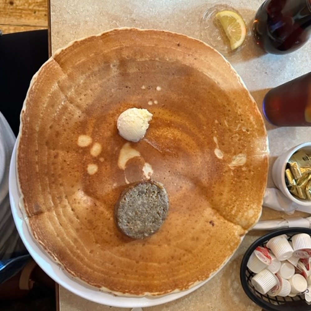 Billy Gail's - Famous 14 inch pancake - American Near Me - Branson, Missouri Billy Gail's - Famous 14 inch pancake - American Near Me - Branson, Missouri