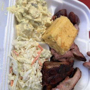 Mike's BBQ 101 - Food Trucks Near Me - Key Largo, Florida Mike's BBQ 101 - Food Trucks Near Me - Key Largo, Florida