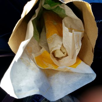Del Taco - How they gave me my chicken roller - Tacos Near Me - Temecula, California Del Taco - How they gave me my chicken roller - Tacos Near Me - Temecula, California