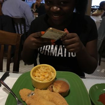 Mama J's Kitchen - Soul Food Near Me - Richmond, Virginia
