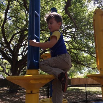 Del Oro Park - Parks Near Me - Clearwater, Florida